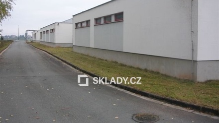 Pronájem skladu 500 m², Černožice