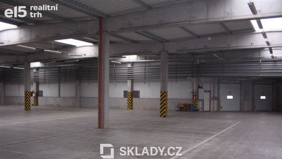 Pronájem skladu 500 m², Černožice