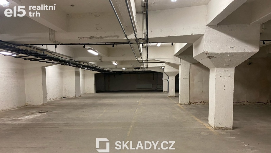 Pronájem sklady, 1 150 m² - Brno