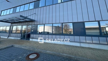 Pronájem skladu 163 m², Chrášťany