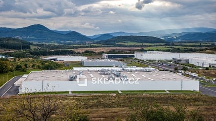 Pronájem skladu 11 415 m², Chomutov