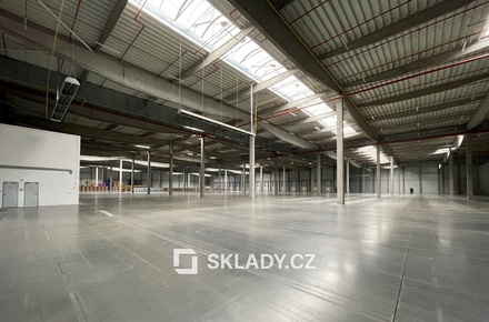 Pronájem skladu 18 000 m², Velká Bíteš