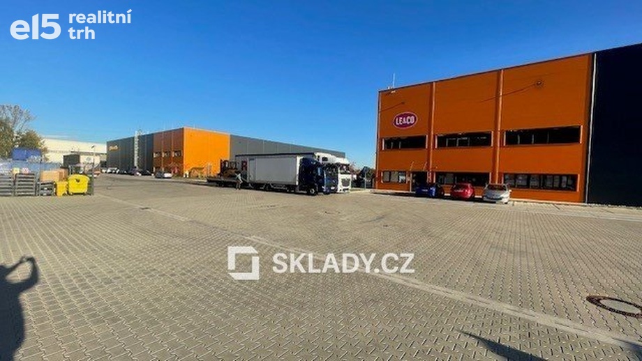 Pronájem sklady, 1 700 m² - Zápy