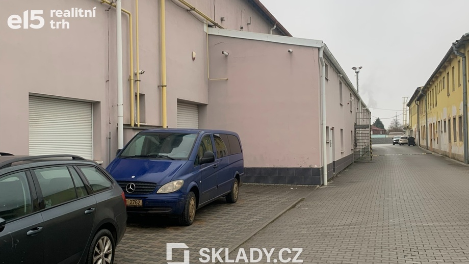 Pronájem skladu 2 700 m², Plzeň