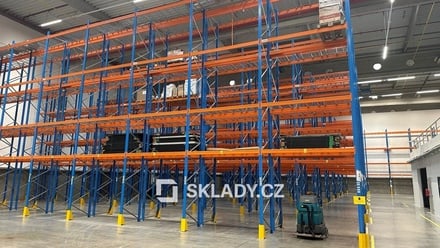 Pronájem skladu 2 010 m², Kozomín