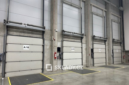 Pronájem skladu 2 010 m², Kozomín