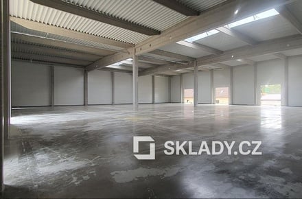 Pronájem skladu 1 000 m², Velké Meziříčí
