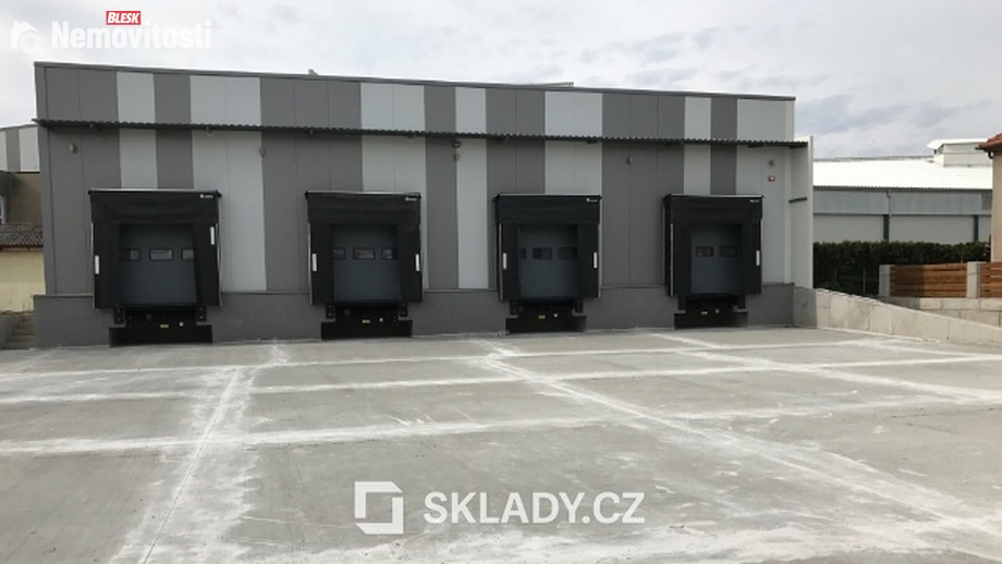 Pronájem skladu 6 500 m², Tuchoraz