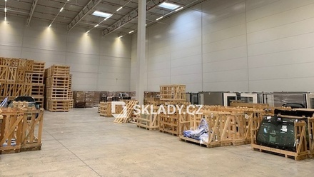 Pronájem skladu 1 000 m², Zeleneč - Mstětice