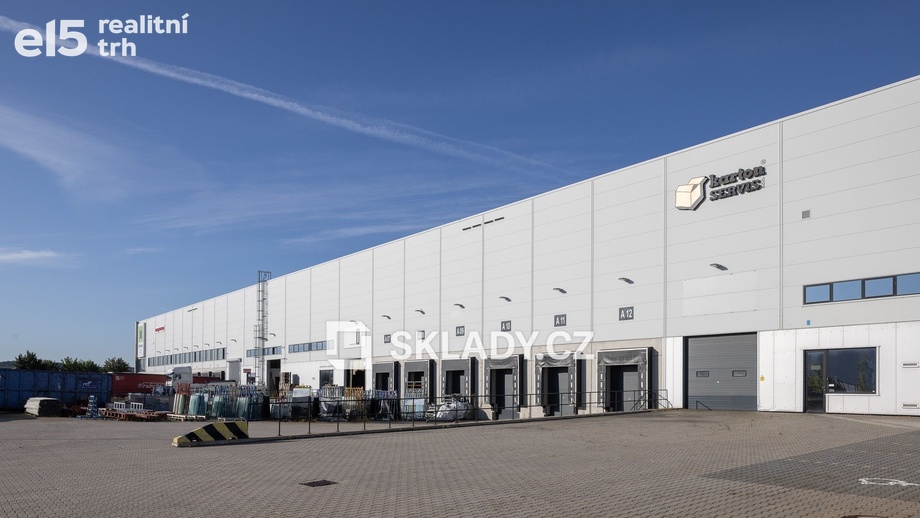 Pronájem skladu 6 000 m², Úžice