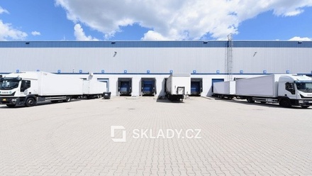Pronájem skladu 3 980 m², Praha - Hostivař