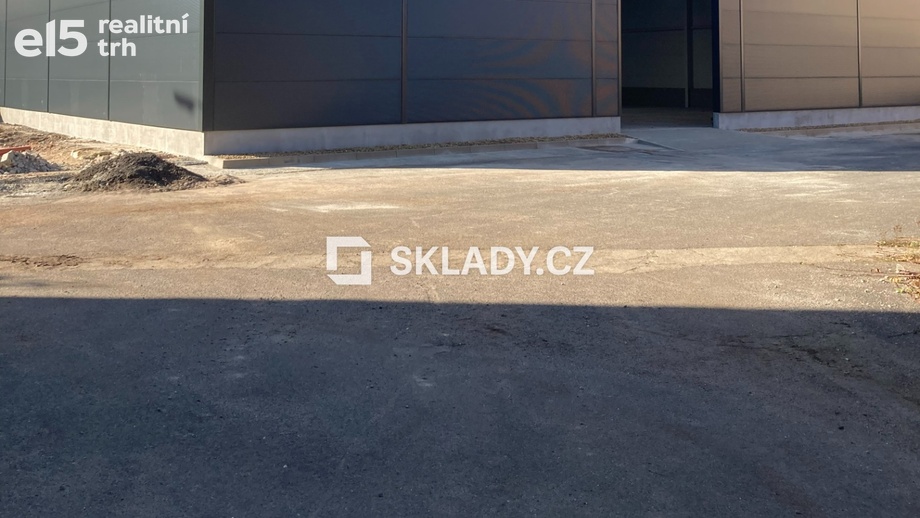 Pronájem skladu 1 500 m², Hrádek nad Nisou