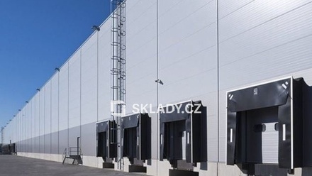 Pronájem skladu 3 500 m², Hustopeče
