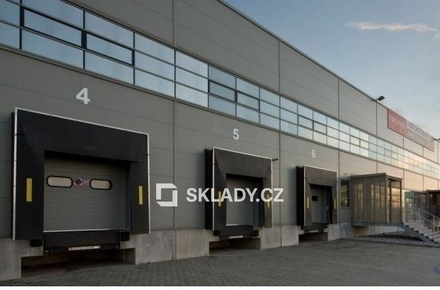 Pronájem skladu 3 500 m², Hustopeče