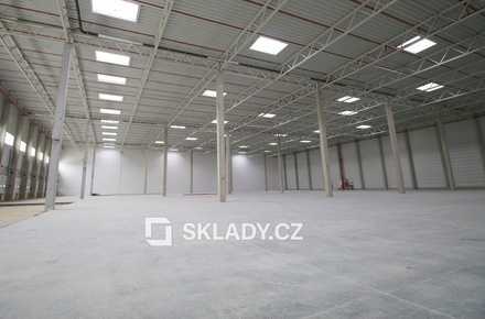 Pronájem skladu 2 800 m², Hostivice