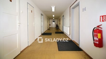 Pronájem obchodního prostoru 2 000 m², Teplice - Sobědruhy