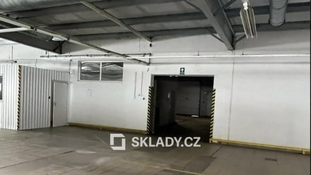 Pronájem skladu 2 435 m², Cheb