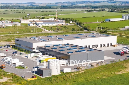 Pronájem skladu 4 400 m², Lysá nad Labem