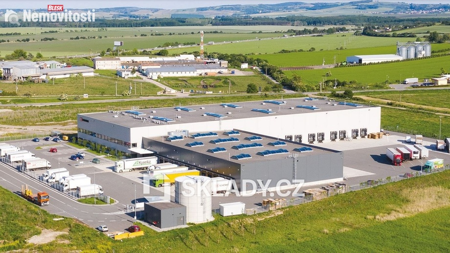 Pronájem skladu 4 400 m², Lysá nad Labem