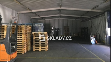 Pronájem skladu 2 595 m², Jeneč