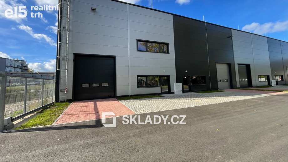 Pronájem skladu 192 m², Králův Dvůr