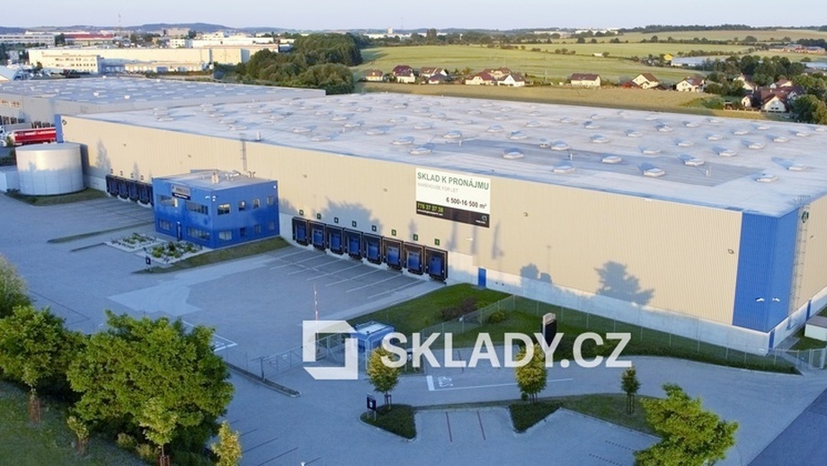 Pronájem skladu 16 000 m², Modletice