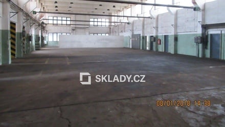 Pronájem skladu 903 m², Žalany