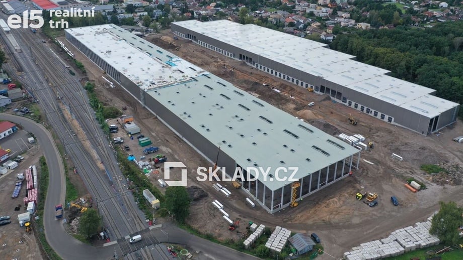 Pronájem skladu 8 000 m², Pardubice