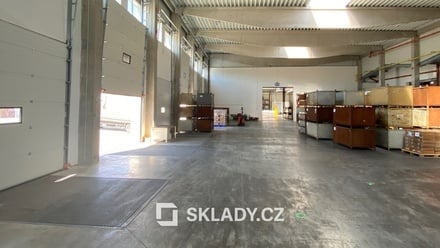 Pronájem skladu 7 000 m², Čelákovice