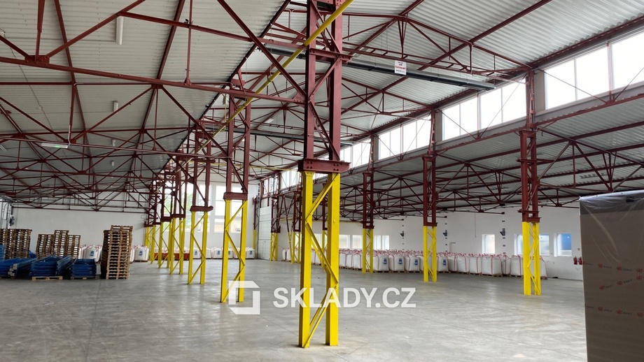 Pronájem skladu 7 000 m², Čelákovice
