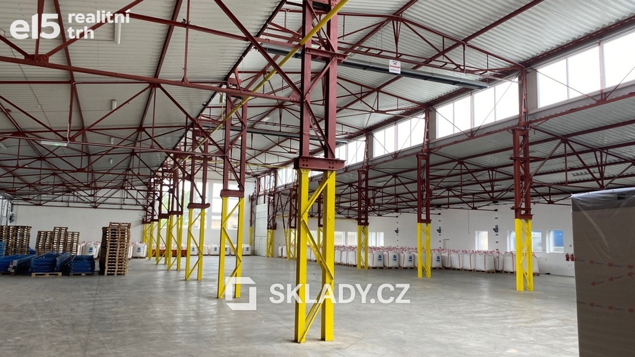 Pronájem skladu 7 000 m², Čelákovice