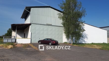 Pronájem skladu 1 700 m², Postoloprty - Březno