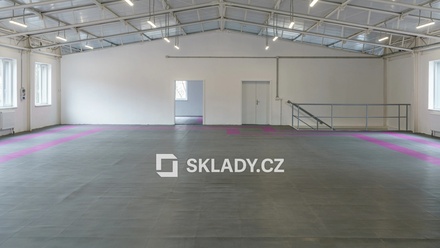 Pronájem skladu 1 550 m², Ostrov