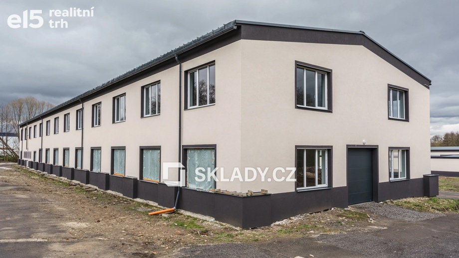 Pronájem skladu 1 550 m², Ostrov