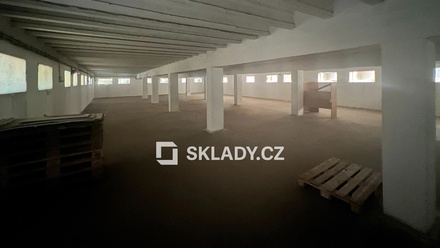 Pronájem skladu 1 600 m², Podivín