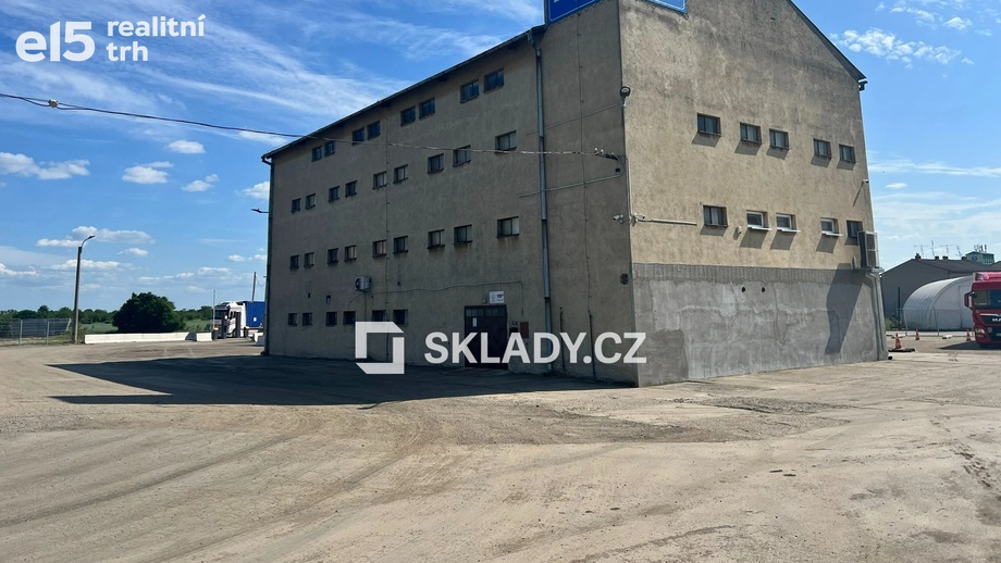 Pronájem skladu 1 600 m², Podivín