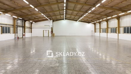 Pronájem skladu 1 237 m², Drnovice