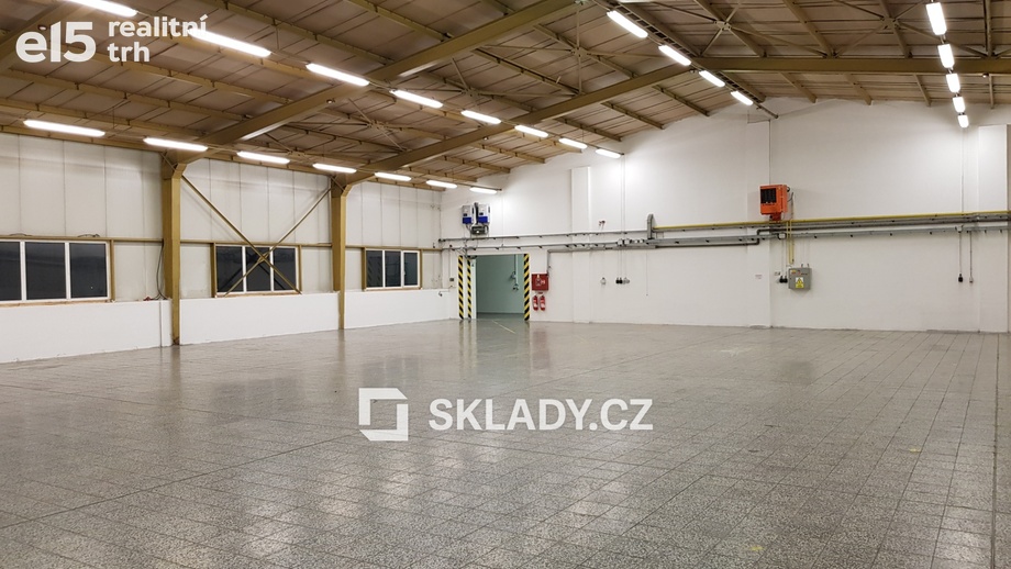 Pronájem skladu 1 237 m², Drnovice