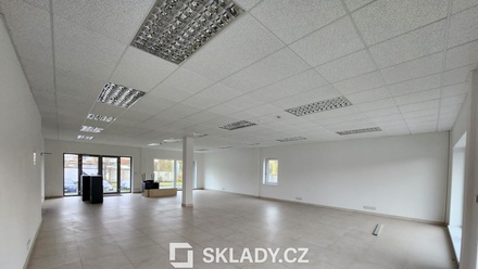 Pronájem skladu 117 m², Karlovy Vary