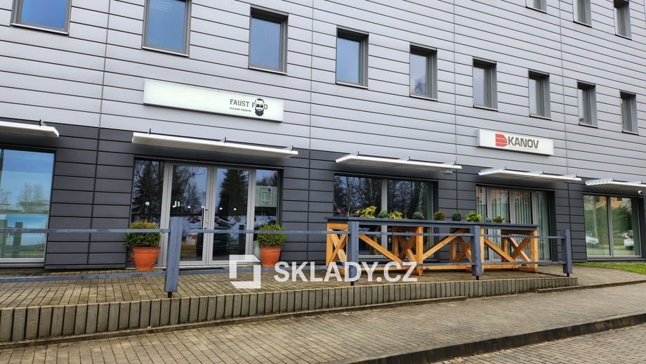 Pronájem sklady, 117 m² - Karlovy Vary