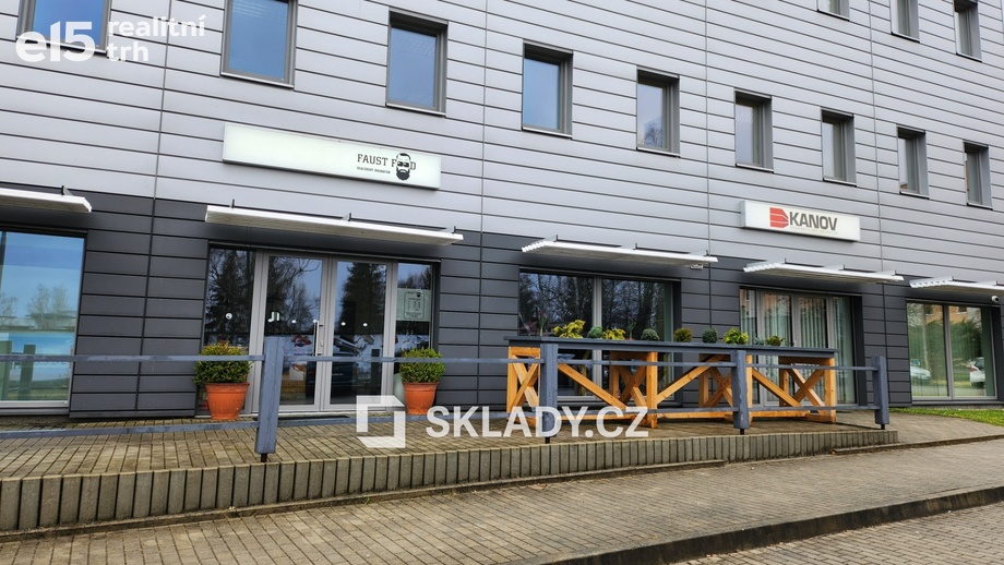 Pronájem skladu 117 m², Karlovy Vary