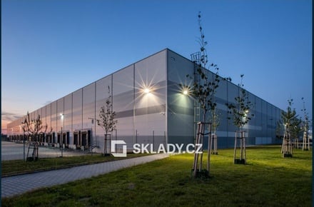 Pronájem skladu 8 700 m², Chrášťany