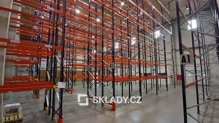 Pronájem skladu 1 100 m², Hradec Králové