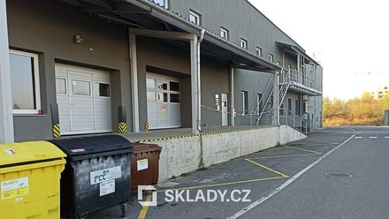 Pronájem skladu 1 000 m², Praha - Kbely