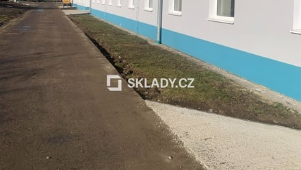 Pronájem skladu 1 400 m², Děčany - Solany