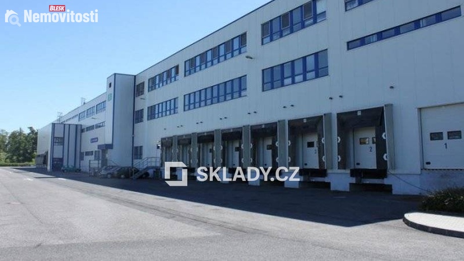Pronájem skladu 1 800 m², Rudná