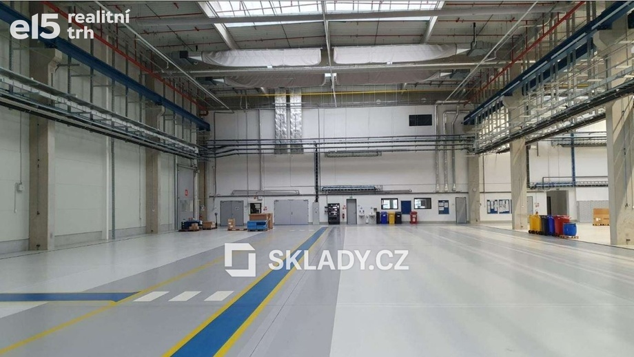 Pronájem skladu 2 700 m², Most