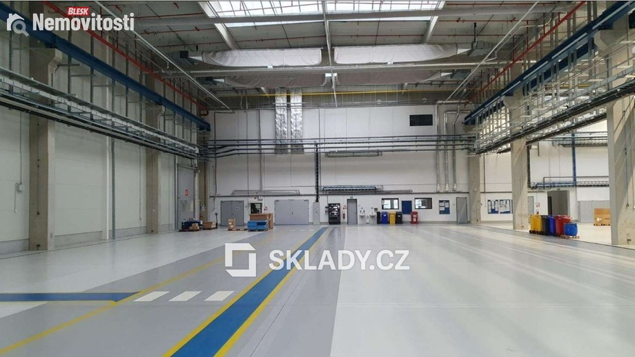 Pronájem skladu 2 700 m², Most