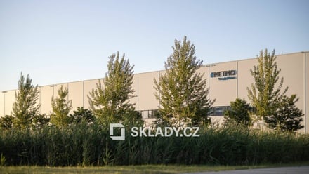 Pronájem skladu 2 157 m², Kozomín