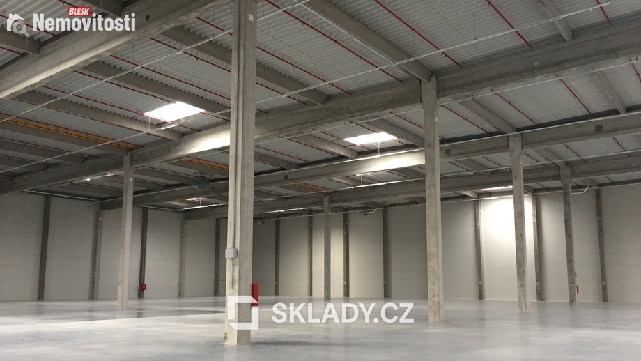 Pronájem skladu 13 093 m², Brno - Tuřany
